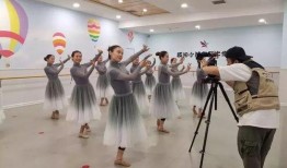 独家爆料艺术学校极品舞蹈生,揭秘艺术学校极品舞蹈生的传奇故事